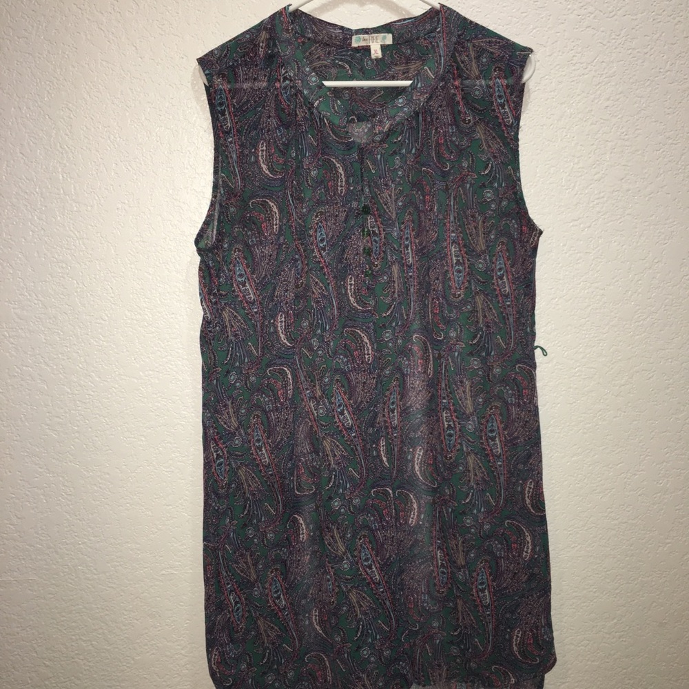 Love fire paisley green top